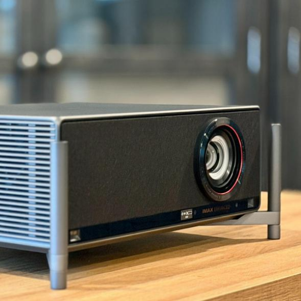 Is XGIMI TITAN Worth Buying in 2026? Full Review of the 4K Dual Laser Projector
