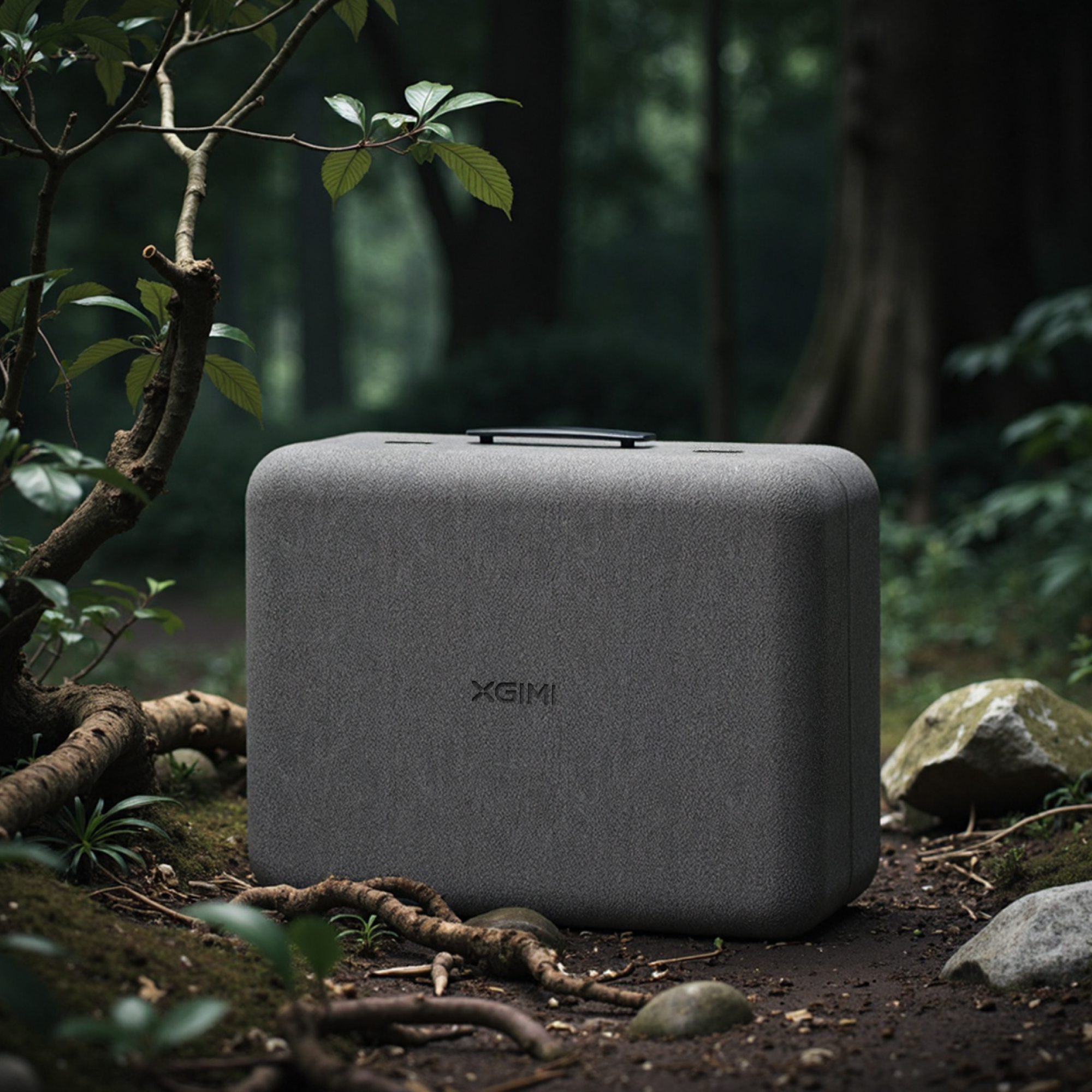 XGIMI MoGo 4 Laser Projector Outdoor Kit for Camping weighs only 4.9kg